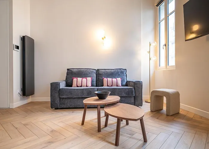 Hera - Palace - N2 * Tours